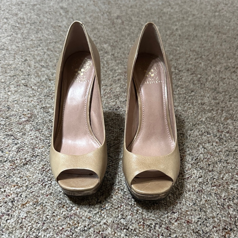Vince Camuto Tan Peep-Toe Block Heels - Picture 2 of 8